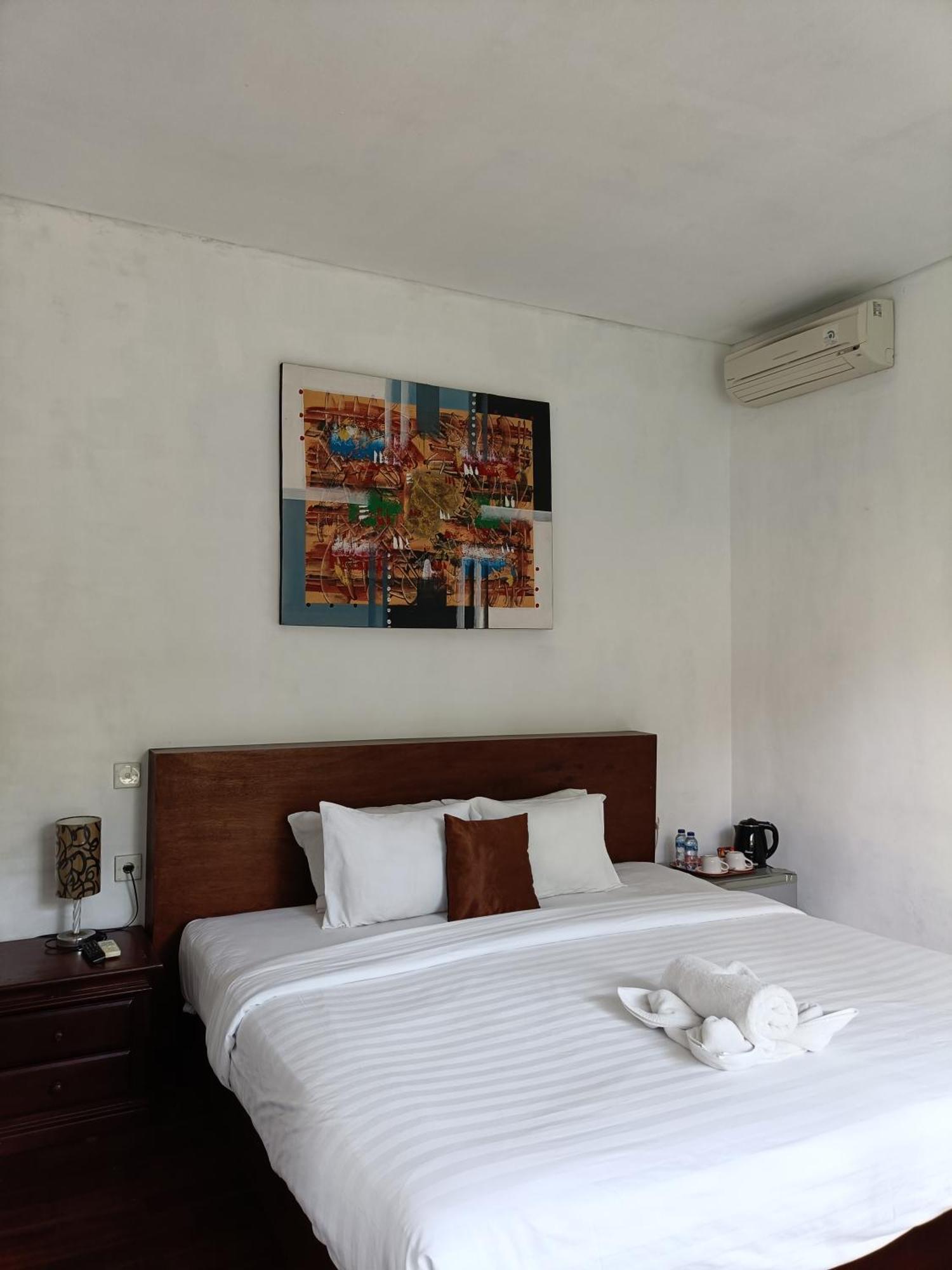 Ngetis Home Stay Санур Экстерьер фото
