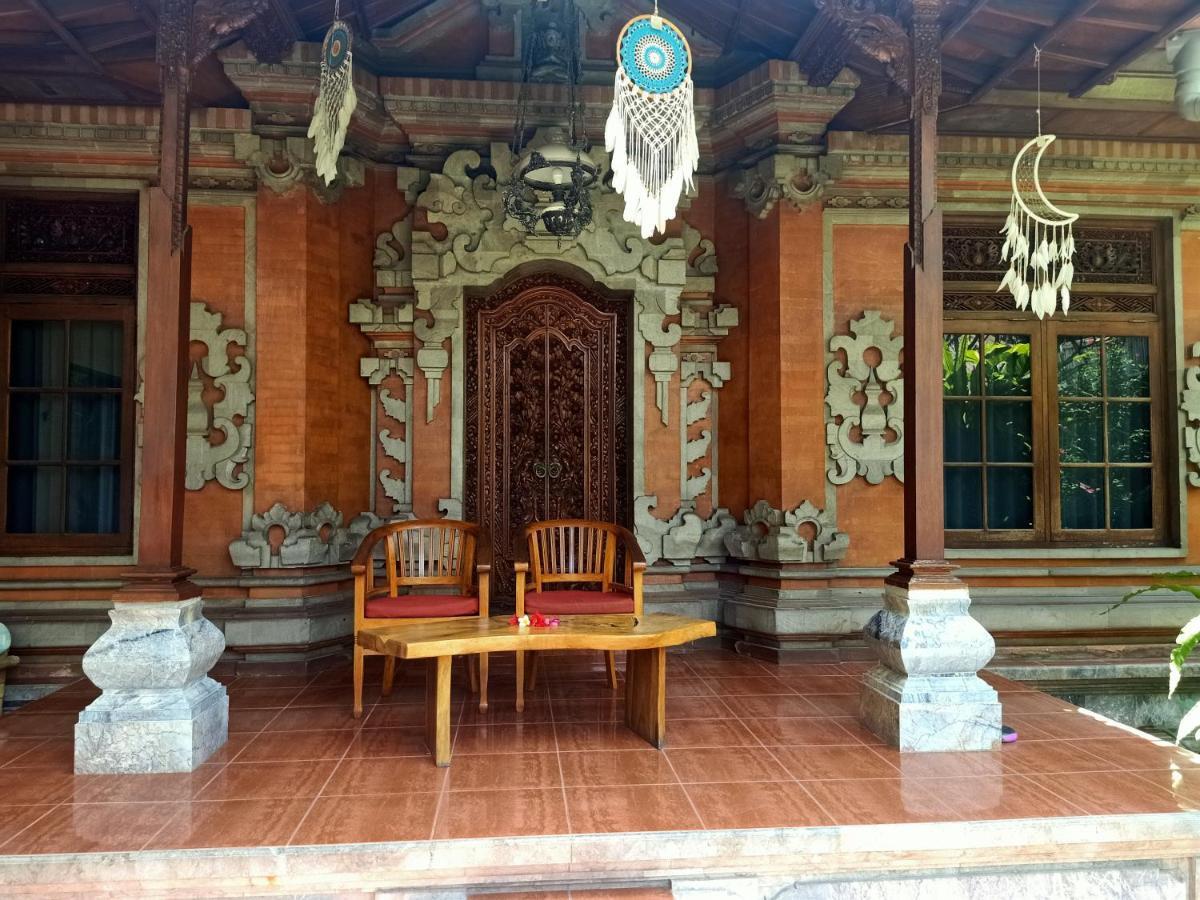 Ngetis Home Stay Санур Экстерьер фото